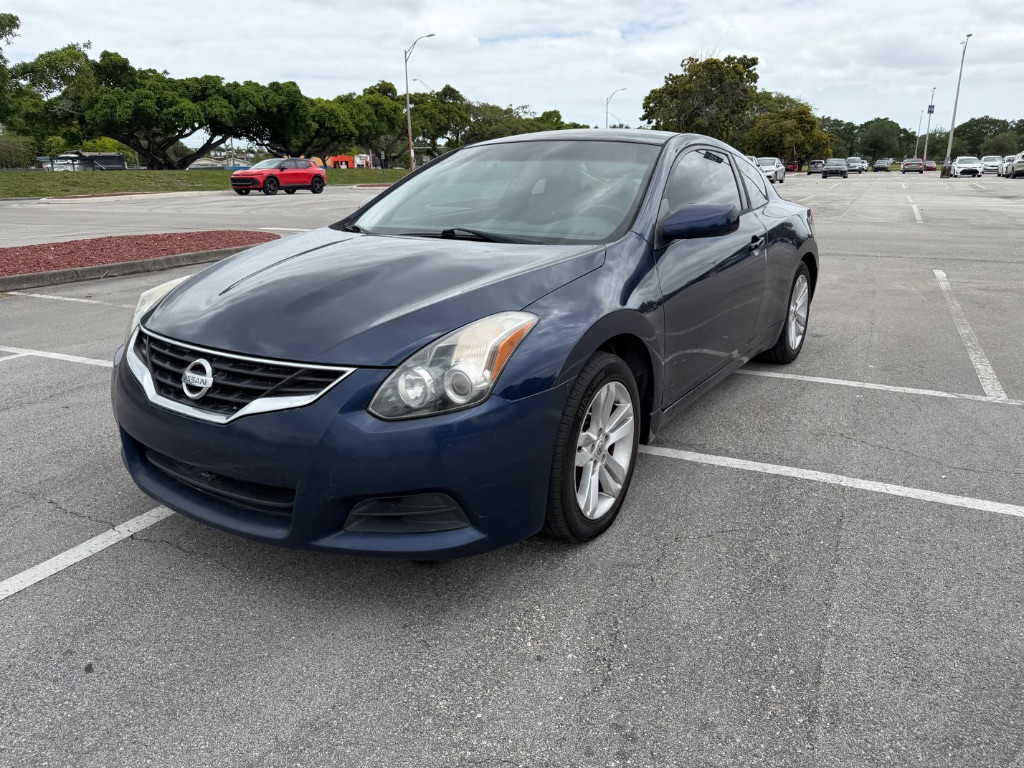 2013 Nissan Altima - $4,000