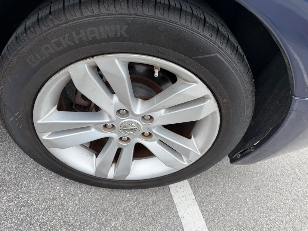 2013 Nissan Altima - $4,000