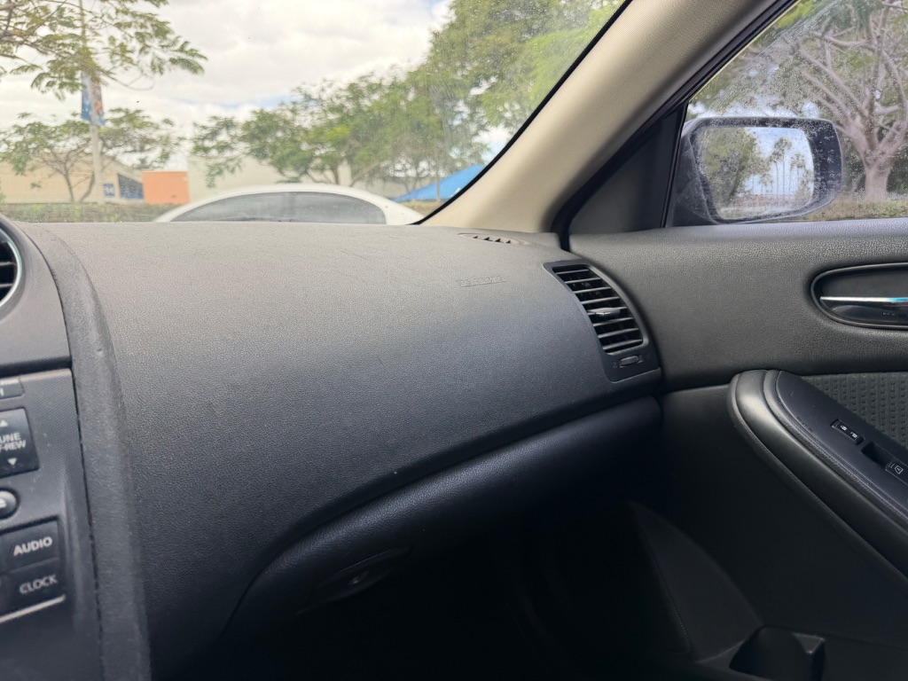 2013 Nissan Altima - $4,000