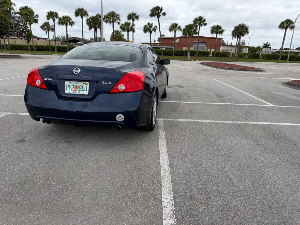 2013 Nissan Altima - $4,000