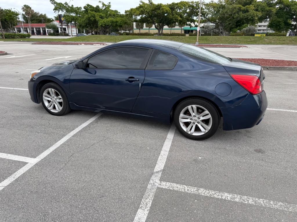 2013 Nissan Altima - $4,000