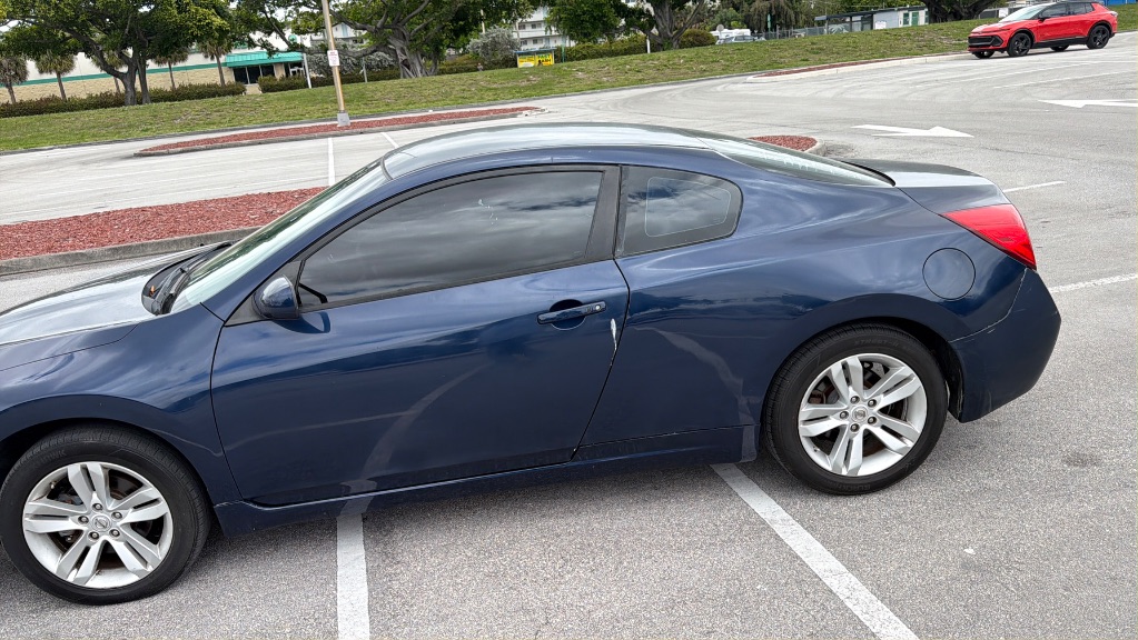 2013 Nissan Altima - $4,000