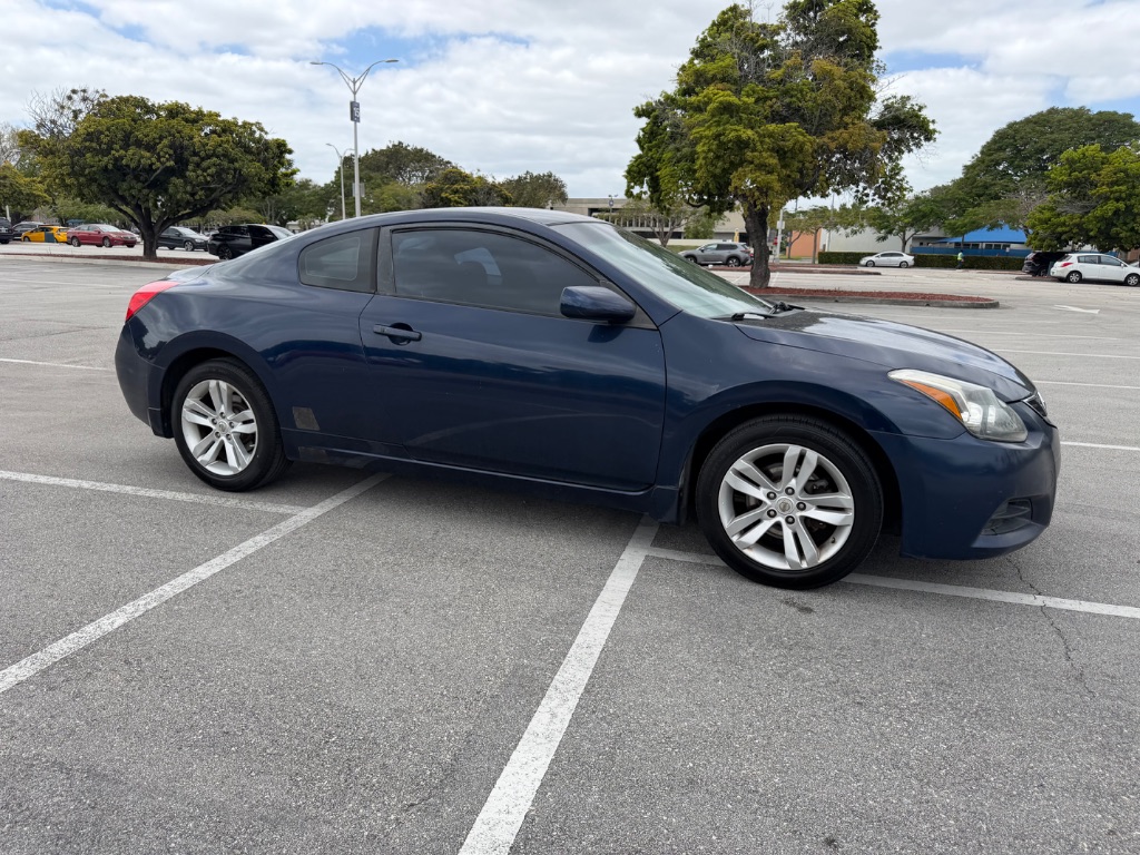 2013 Nissan Altima - $4,000