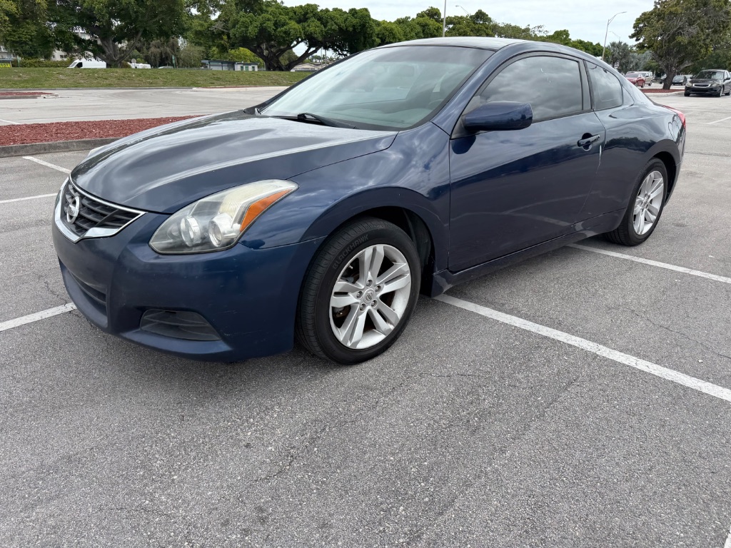 2013 Nissan Altima - $4,000