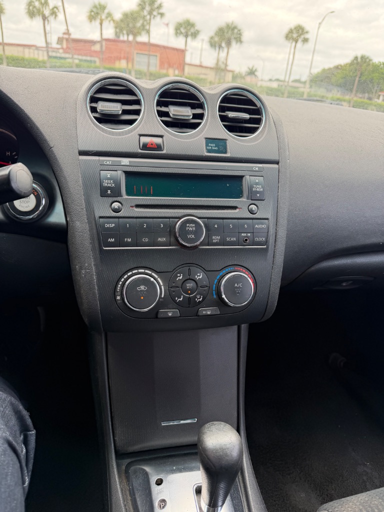 2013 Nissan Altima - $4,000
