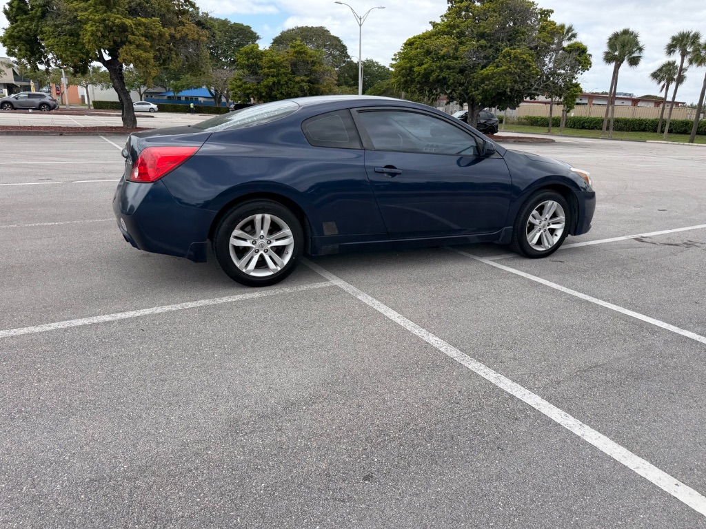 2013 Nissan Altima - $4,000
