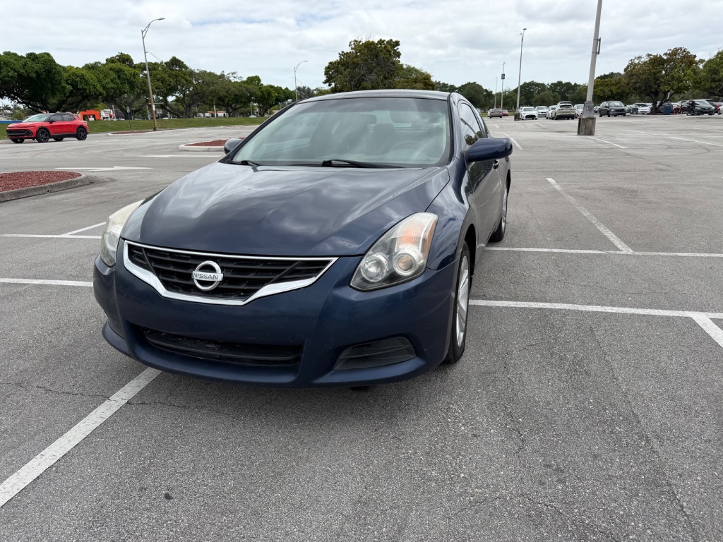 2013 Nissan Altima - $4,000