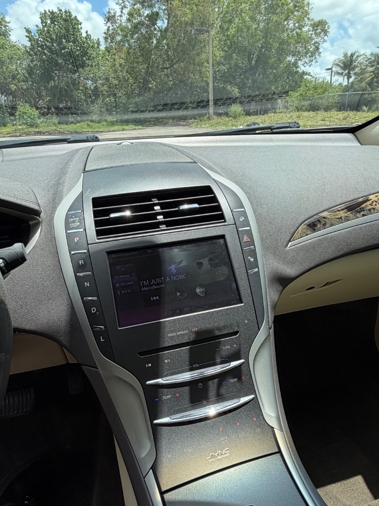 2013 Lincoln MKZ