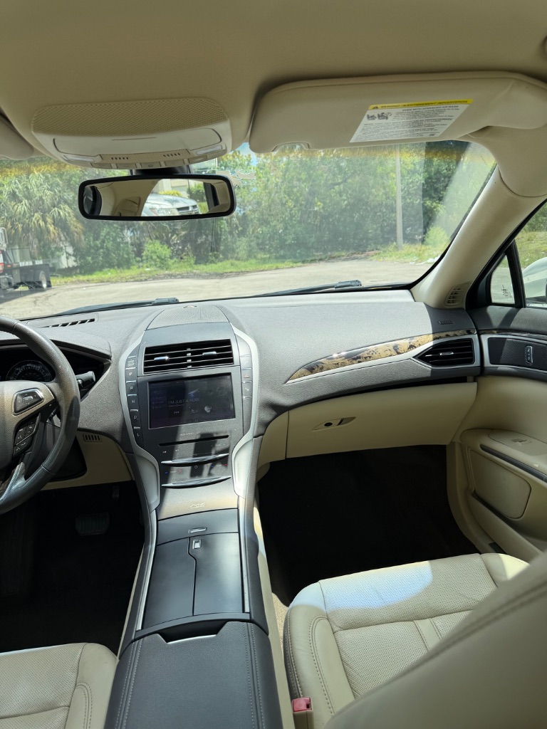 2013 Lincoln MKZ