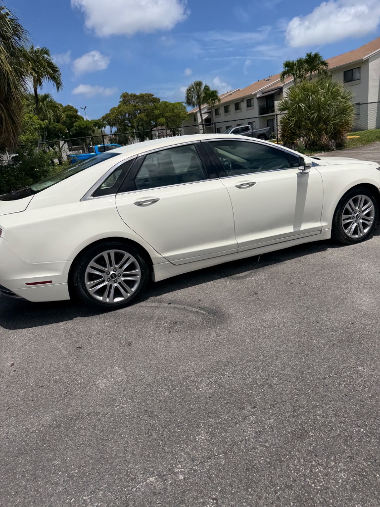 2013 Lincoln MKZ