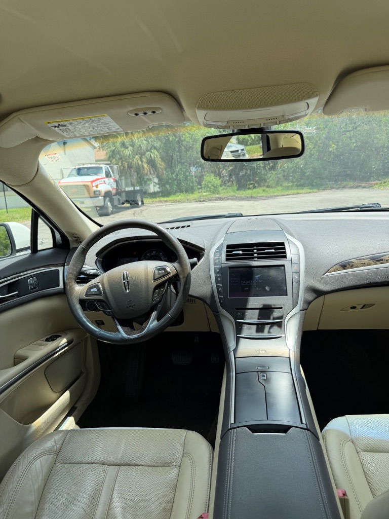 2013 Lincoln MKZ