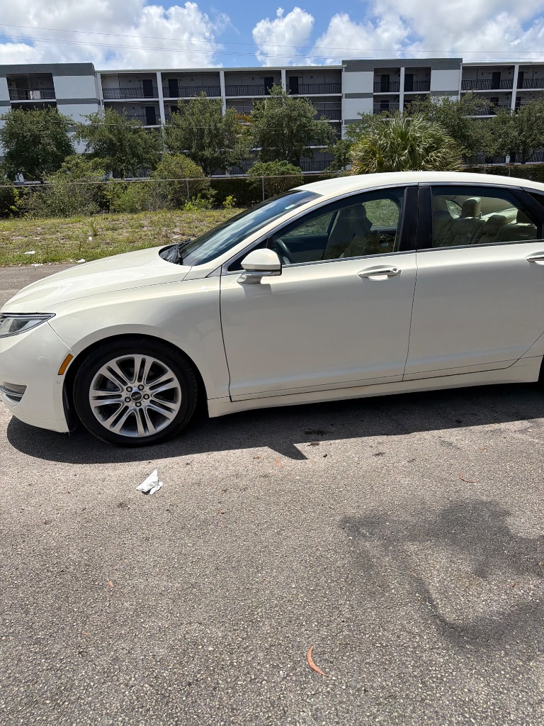 2013 Lincoln MKZ