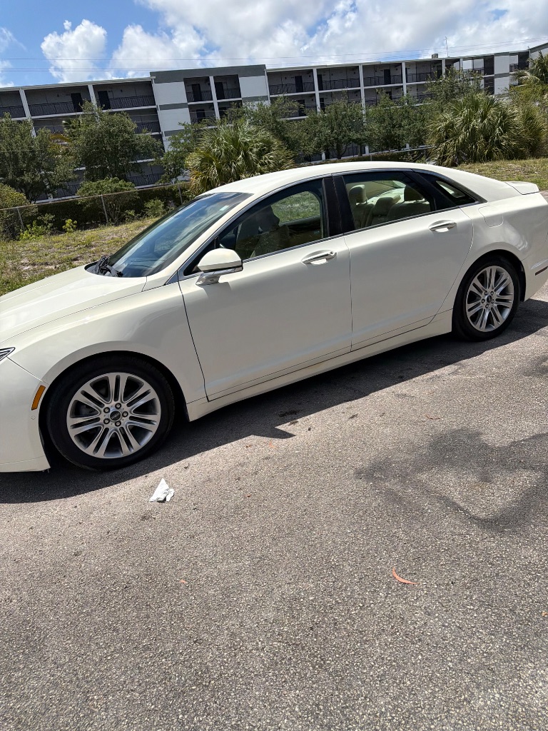 2013 Lincoln MKZ