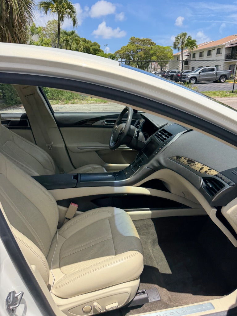 2013 Lincoln MKZ