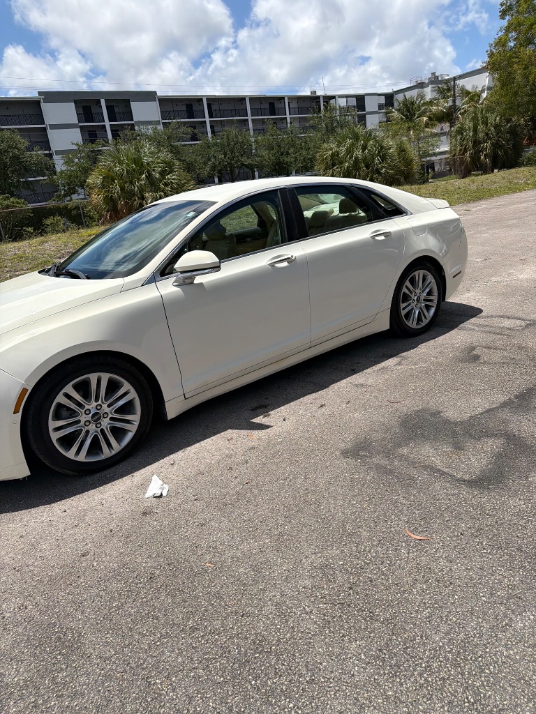 2013 Lincoln MKZ