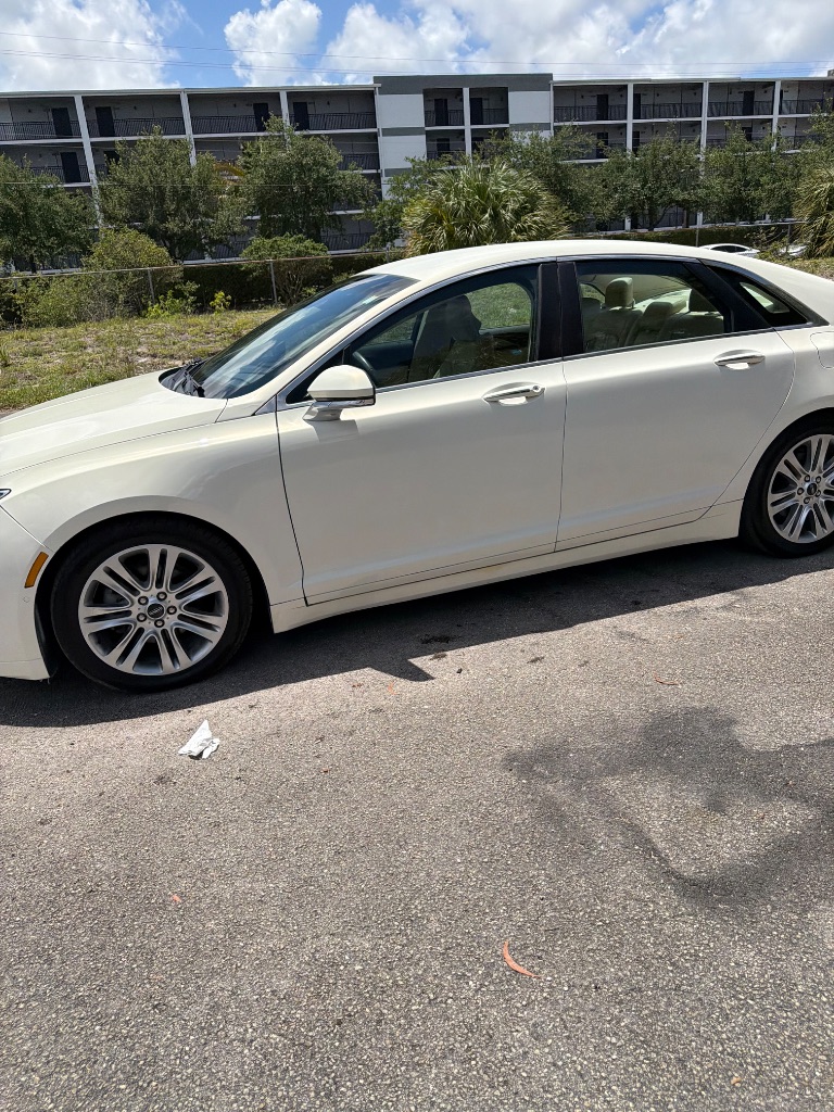 2013 Lincoln MKZ