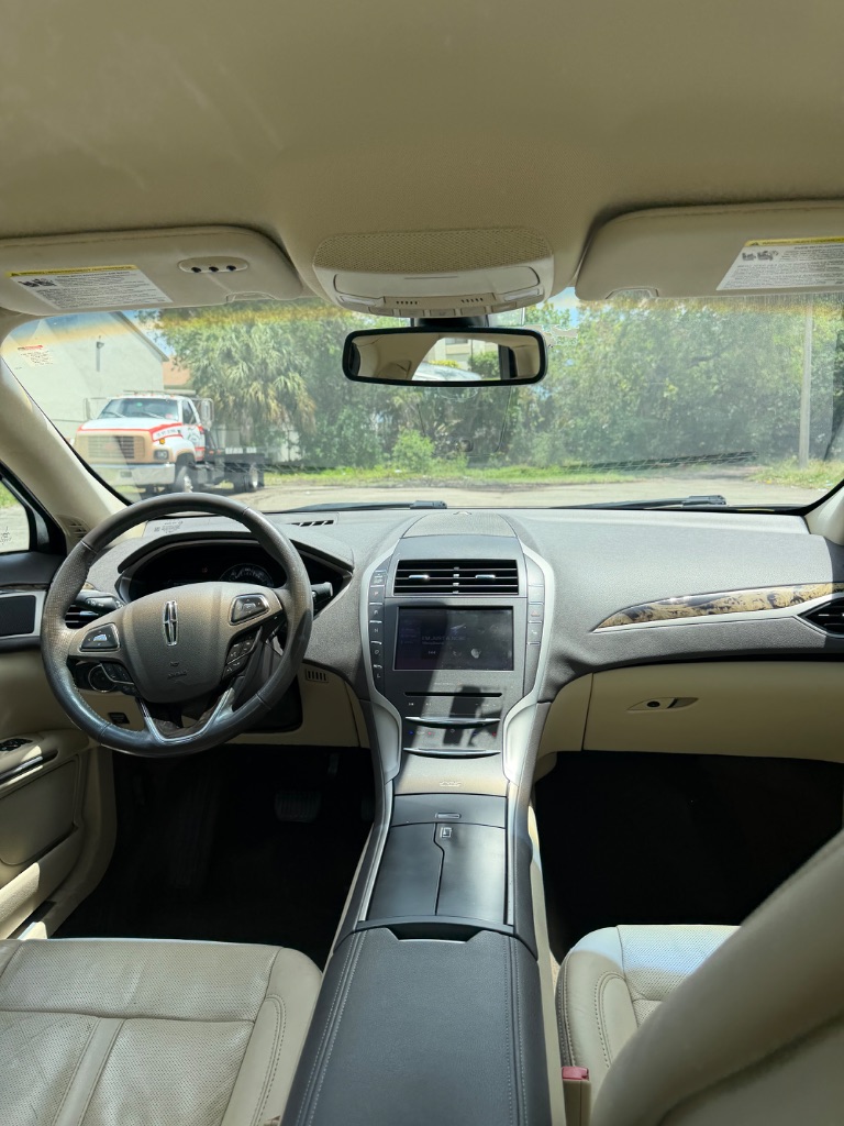 2013 Lincoln MKZ