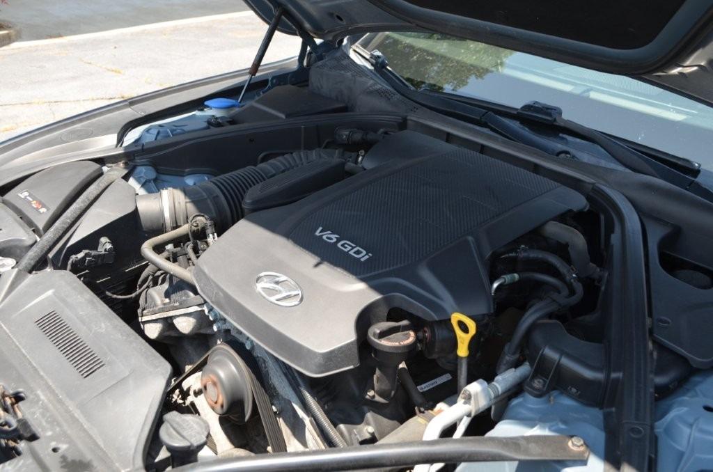 2015 Hyundai Genesis - $13,625