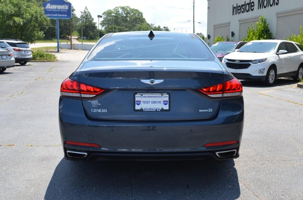 2015 Hyundai Genesis - $13,625