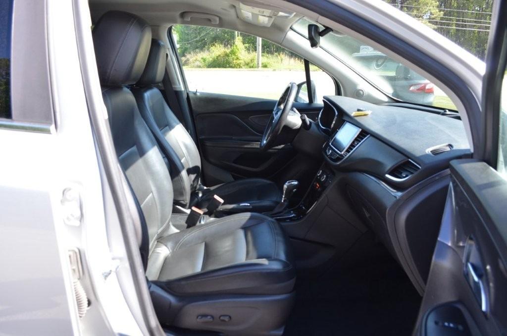 2020 Buick Encore Essence photo