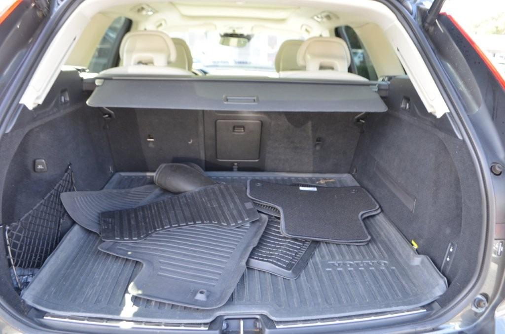 2018 Volvo XC60 - $16,400