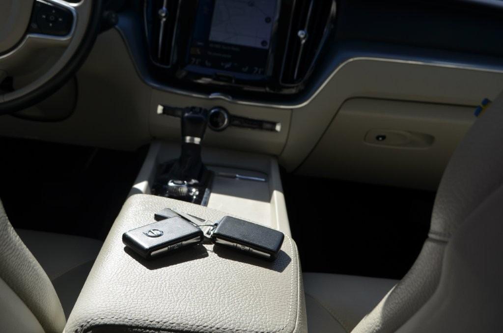 2018 Volvo XC60 - $16,400