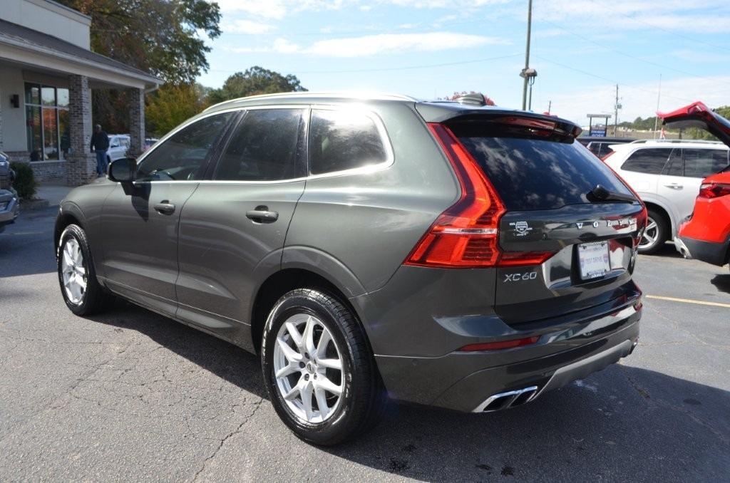 2018 Volvo XC60 - $16,400