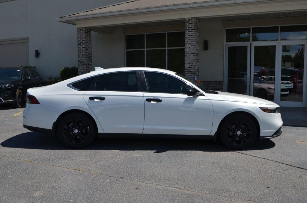 2024 Honda Accord - $27,100