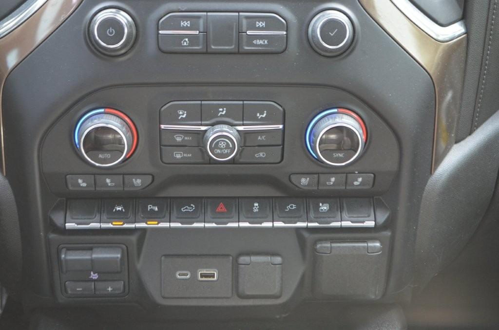 2022 Chevrolet Silverado Ltd - $43,150