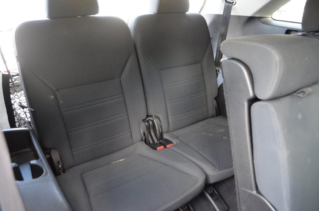 2016 Kia Sorento - $8,900