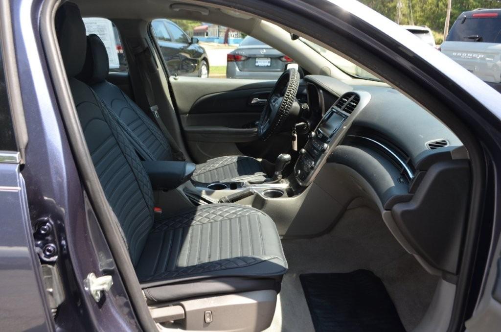 2015 Chevrolet Malibu - $11,975