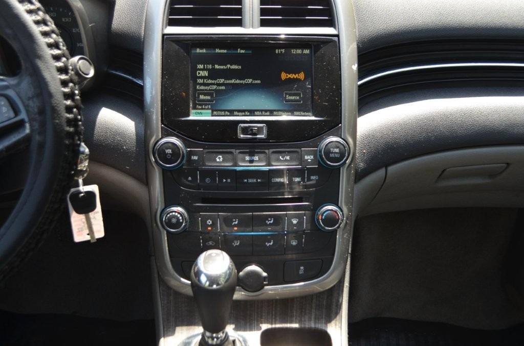2015 Chevrolet Malibu - $11,975
