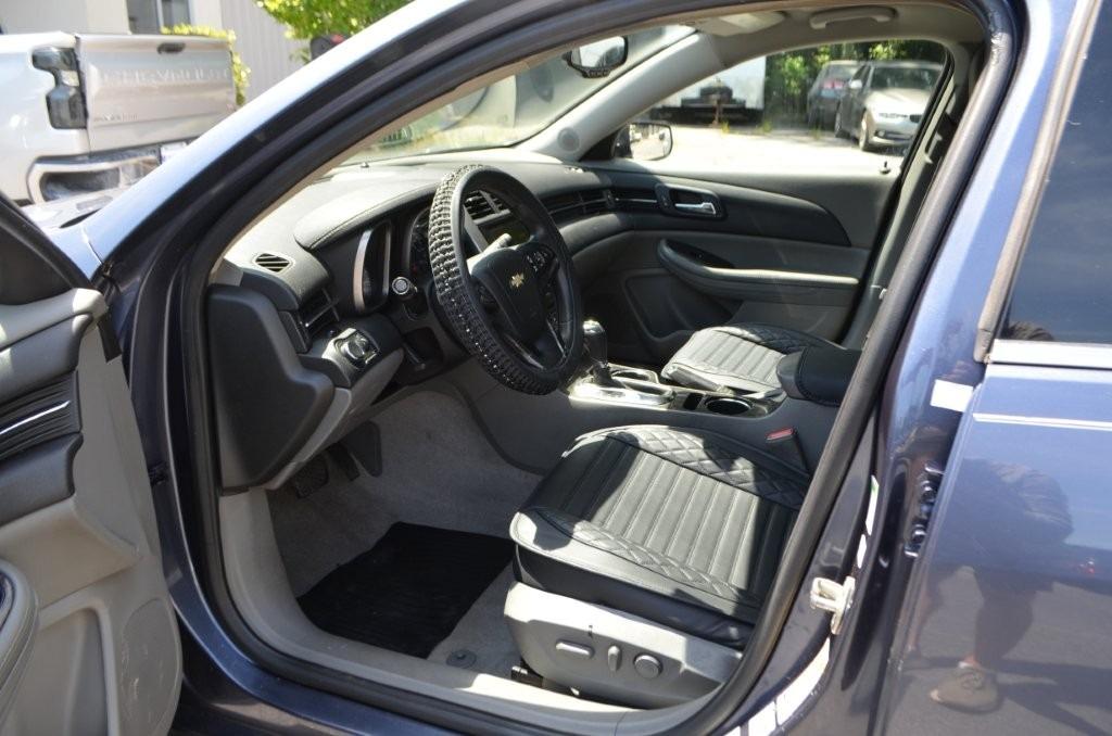 2015 Chevrolet Malibu - $11,975