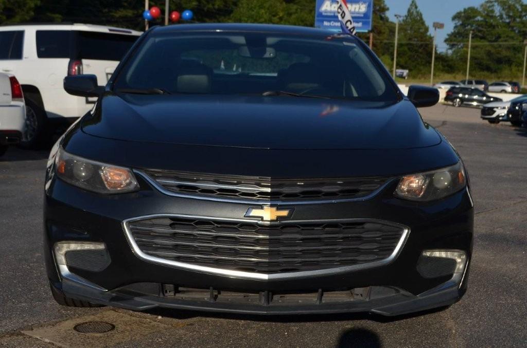 2016 Chevrolet Malibu - $10,825
