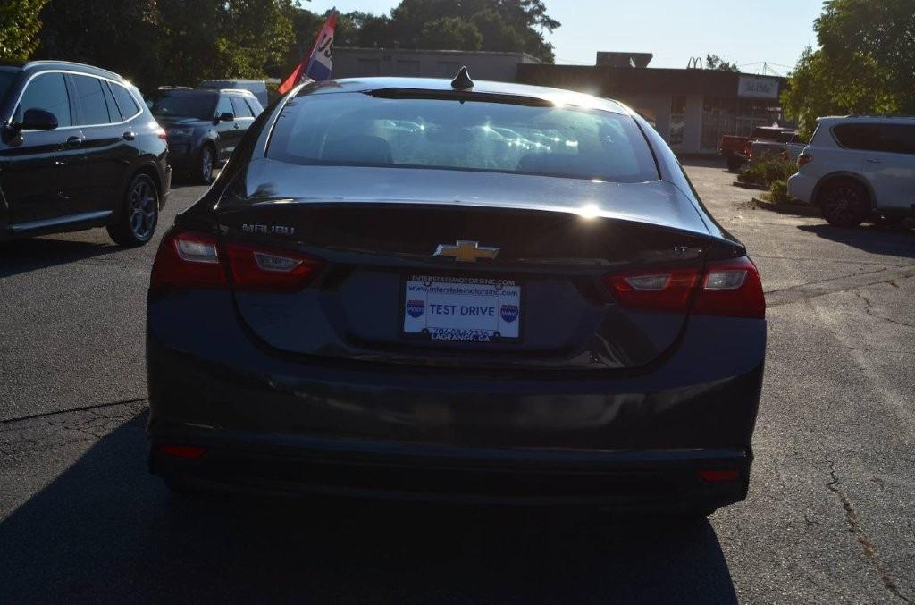 2016 Chevrolet Malibu - $10,825