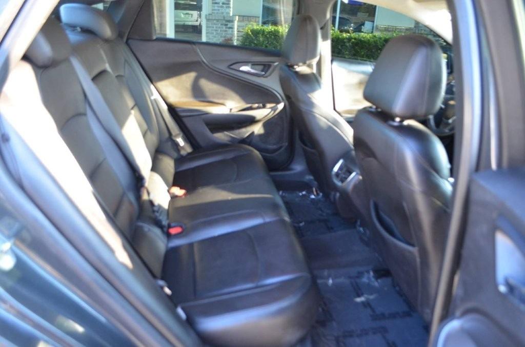 2016 Chevrolet Malibu - $10,825