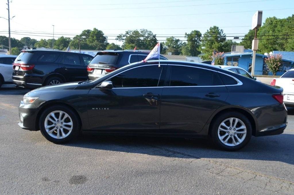 2016 Chevrolet Malibu - $10,825