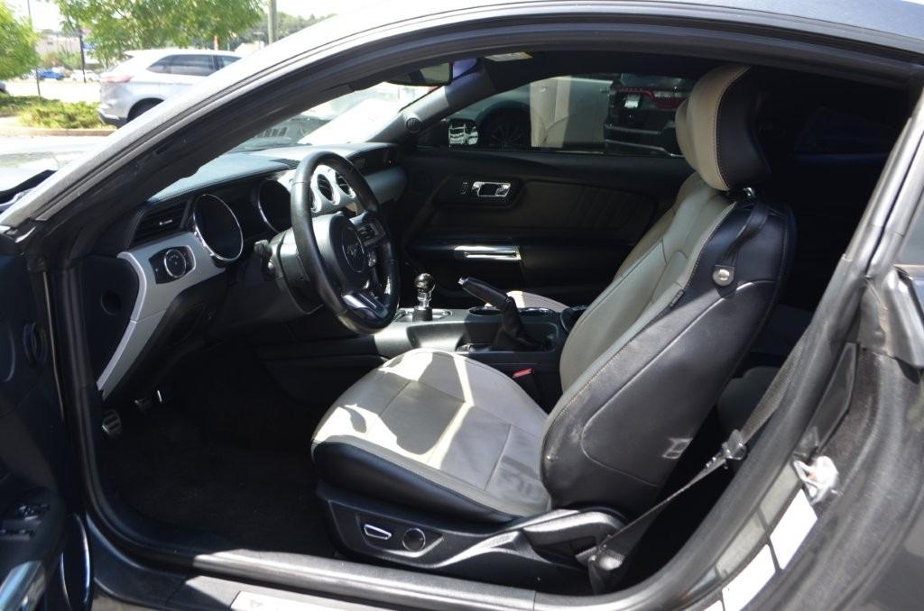 2016 Ford Mustang - $22,525