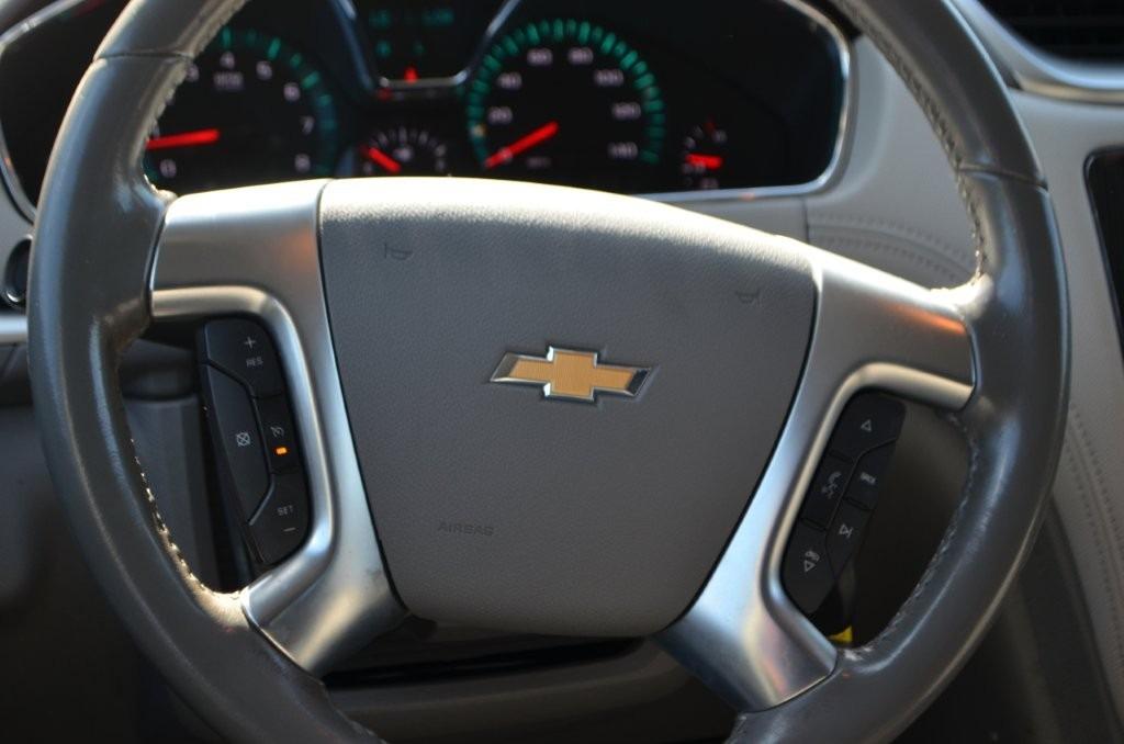 2017 Chevrolet Traverse - $9,850