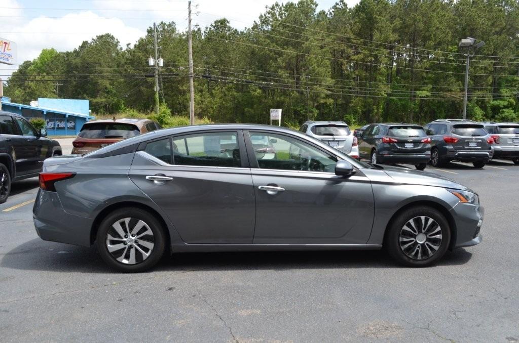 2022 Nissan Altima S photo