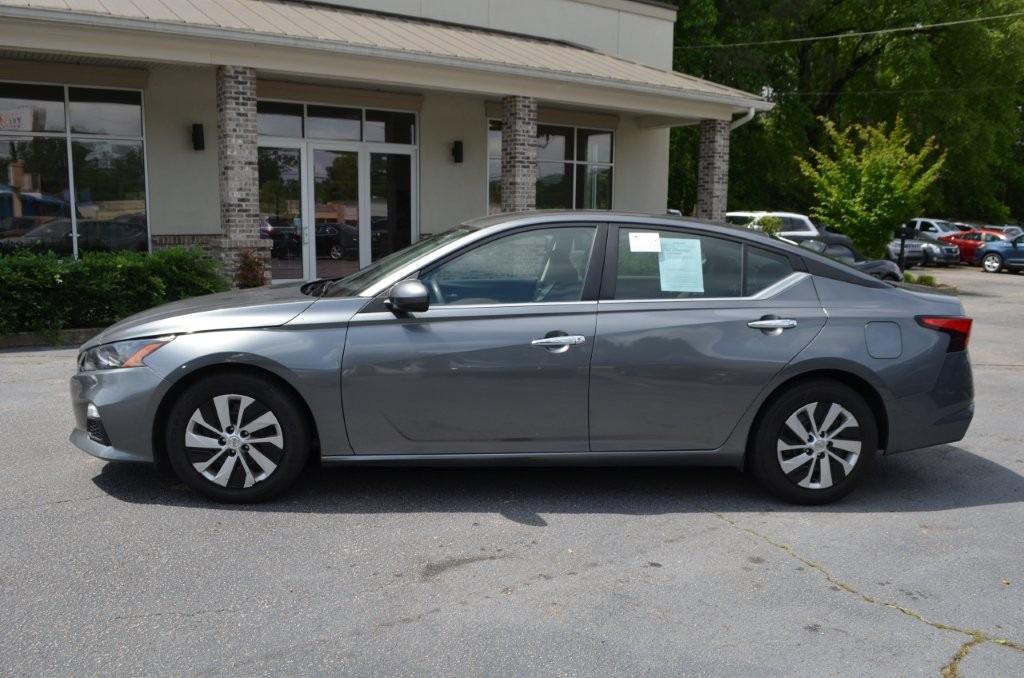 2022 Nissan Altima S photo
