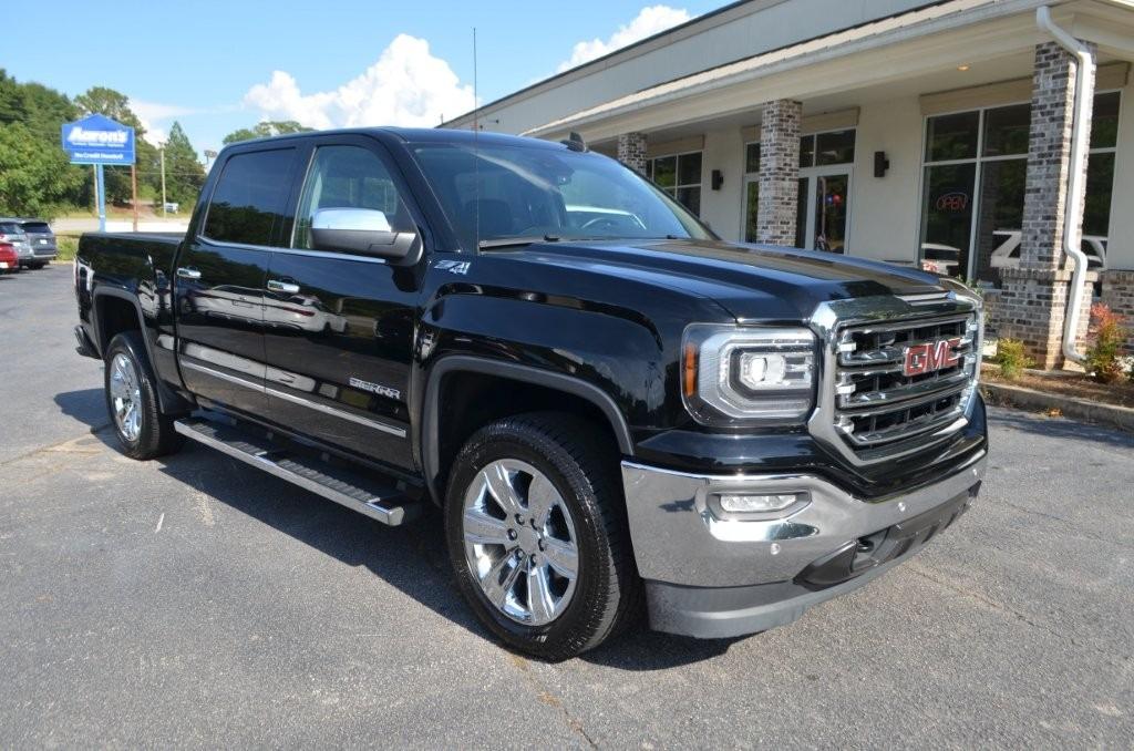 2017 GMC Sierra 1500 - $26,625