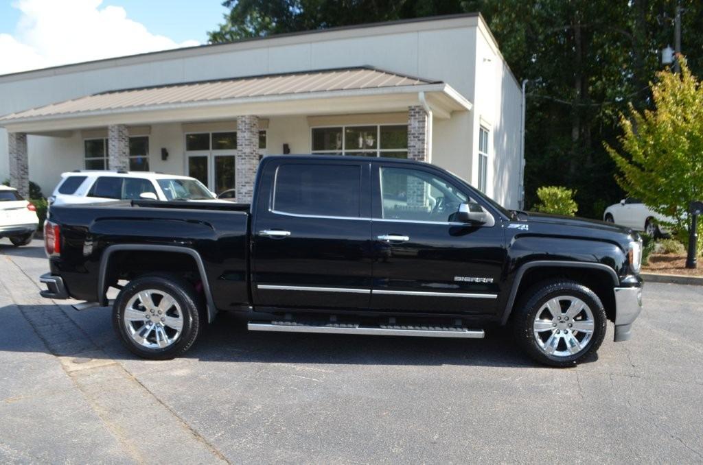 2017 GMC Sierra 1500 - $26,625