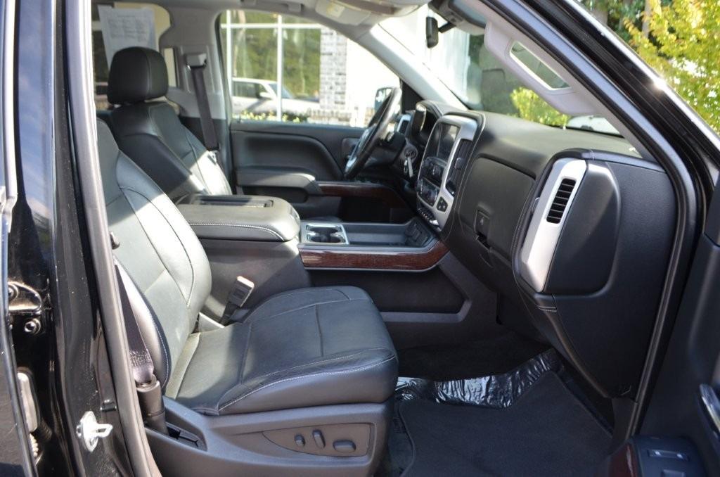 2017 GMC Sierra 1500 - $26,625