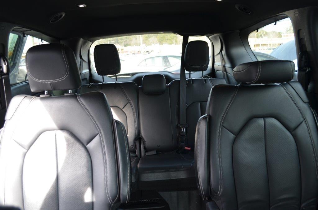 2021 Chrysler Pacifica Touring L photo