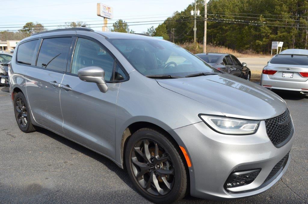 2021 Chrysler Pacifica Touring L photo
