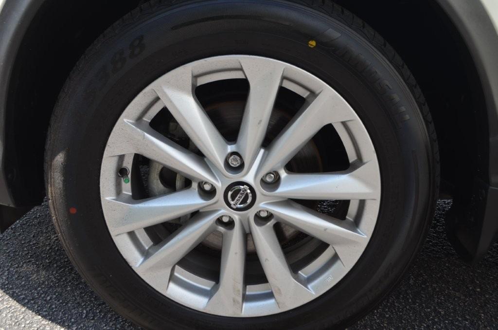 2019 Nissan Rogue - $11,900