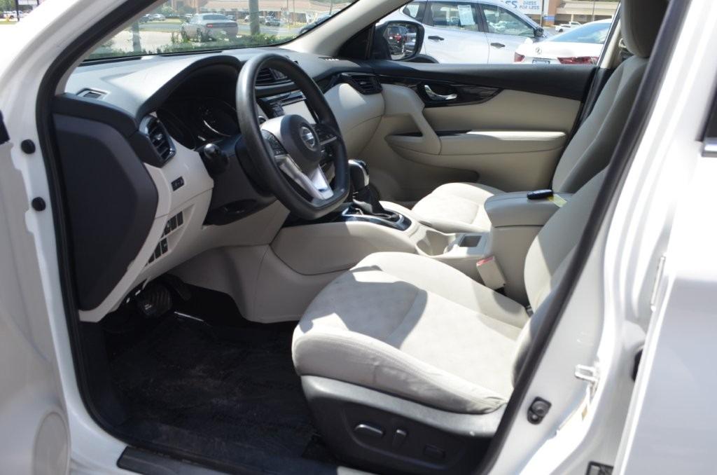 2019 Nissan Rogue - $11,900
