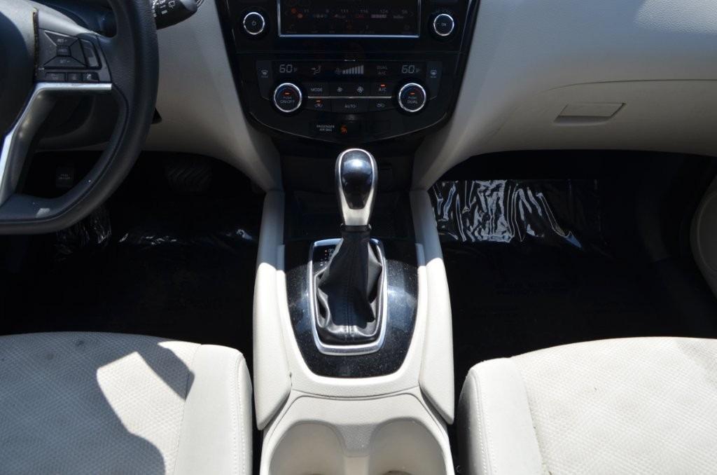 2019 Nissan Rogue - $11,900