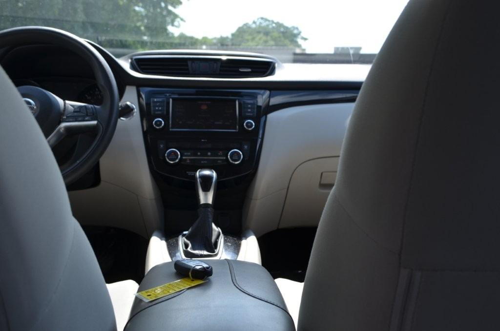 2019 Nissan Rogue - $11,900